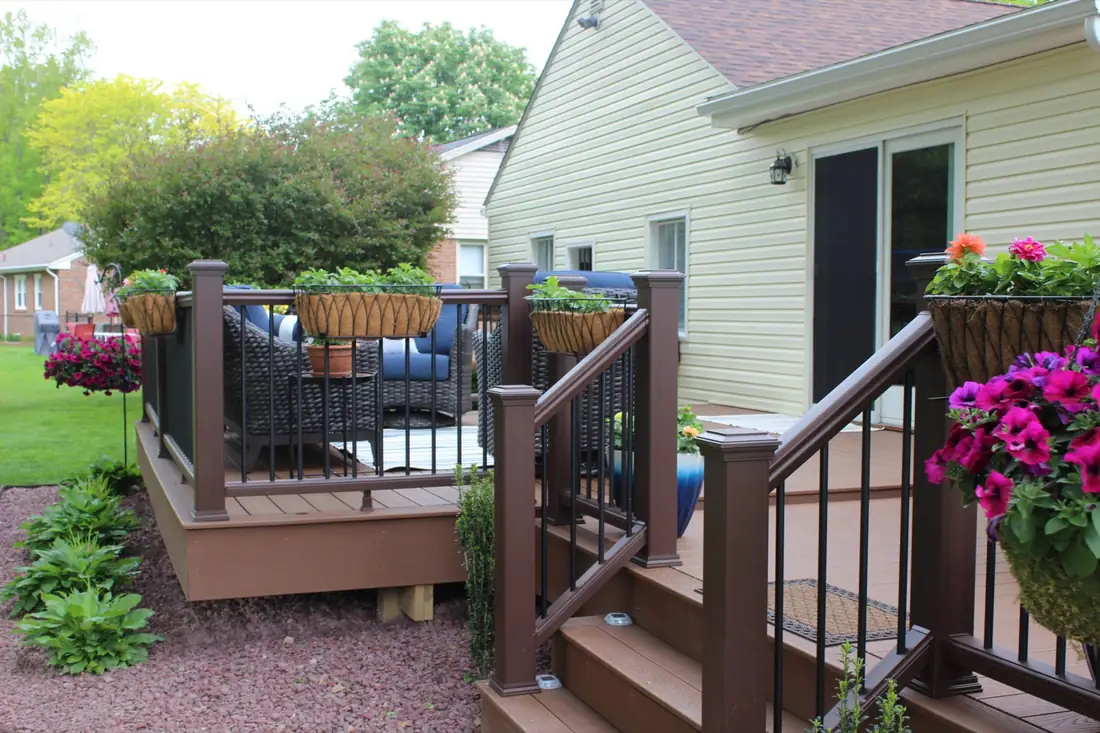 Composite deck, stairs and planters — Oasis Custom Decks