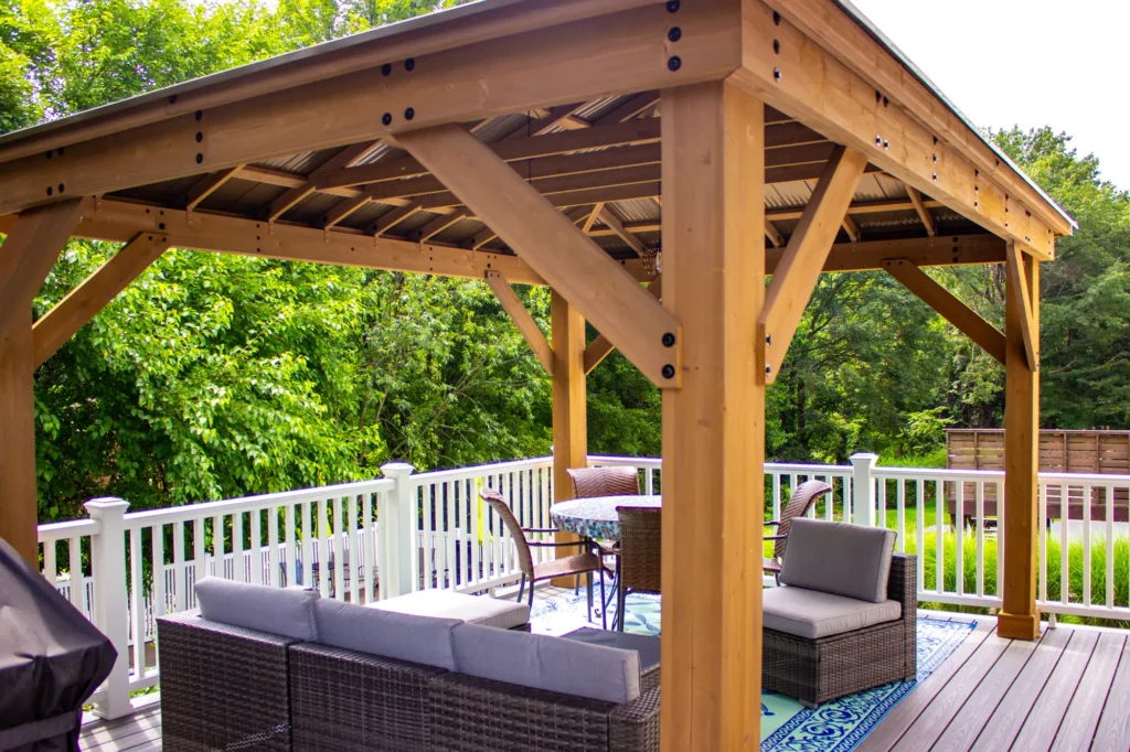 Photo of a deck showing that it has a roof